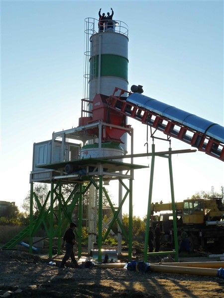 Detalle de la planta dosificadora de concreto