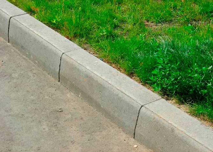 Sample-Of-Concrete-Curbstone.jpg