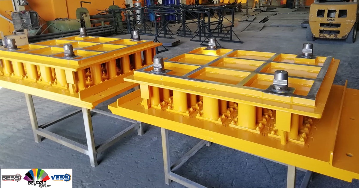 Block molds in different sizes