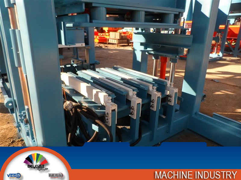 Mold for an automatic concrete block making machine