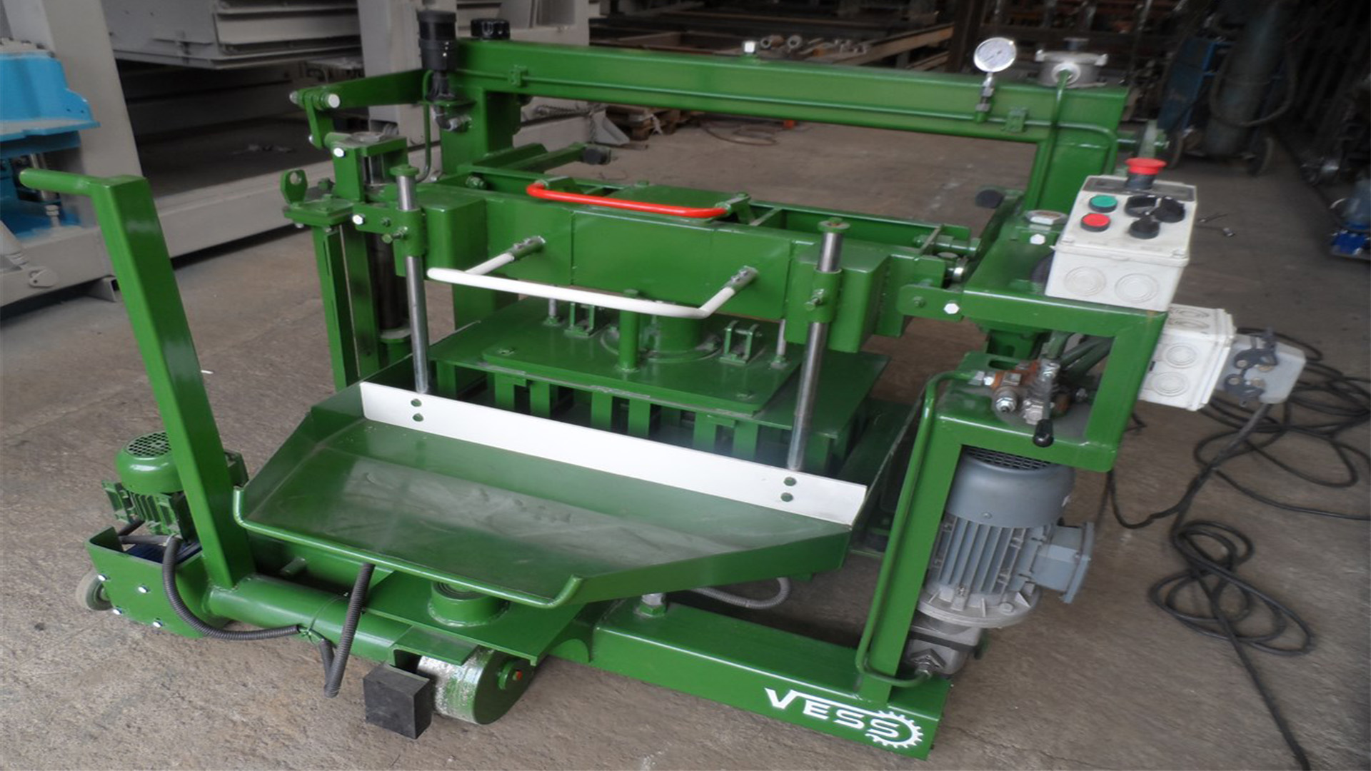 Laying-Brick-Machine.jpg