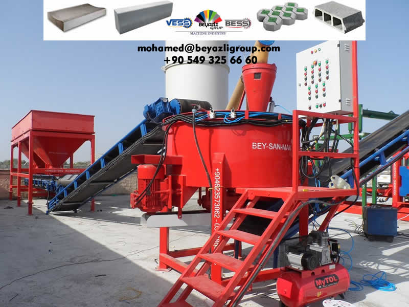 Precast concrete curbstone making machine