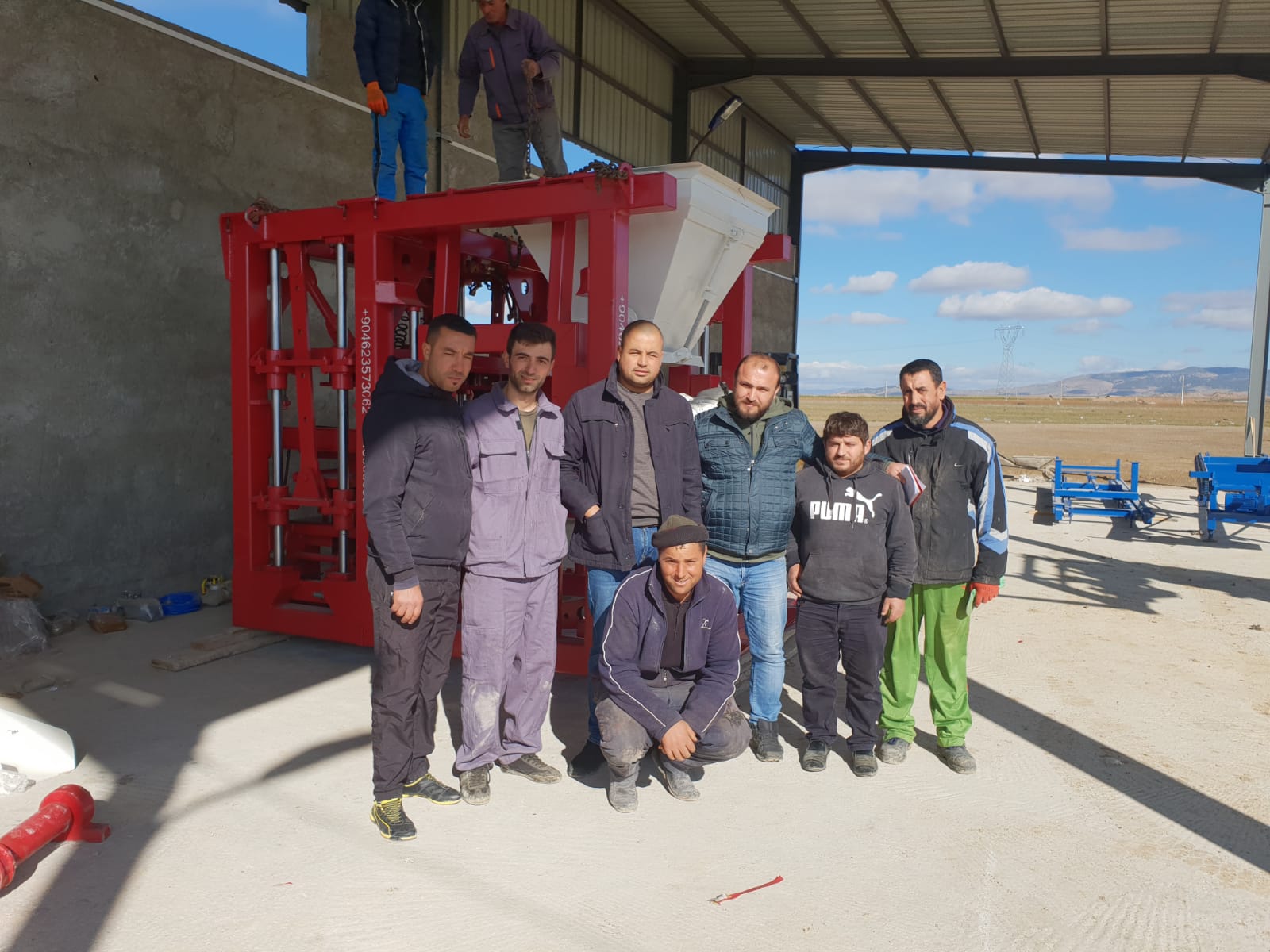پرس اتوماتیک بلوک بتنی و دستگاه بلوکزن پرس اتوماتیک بلوک بتنی و دستگاه بلوکزن