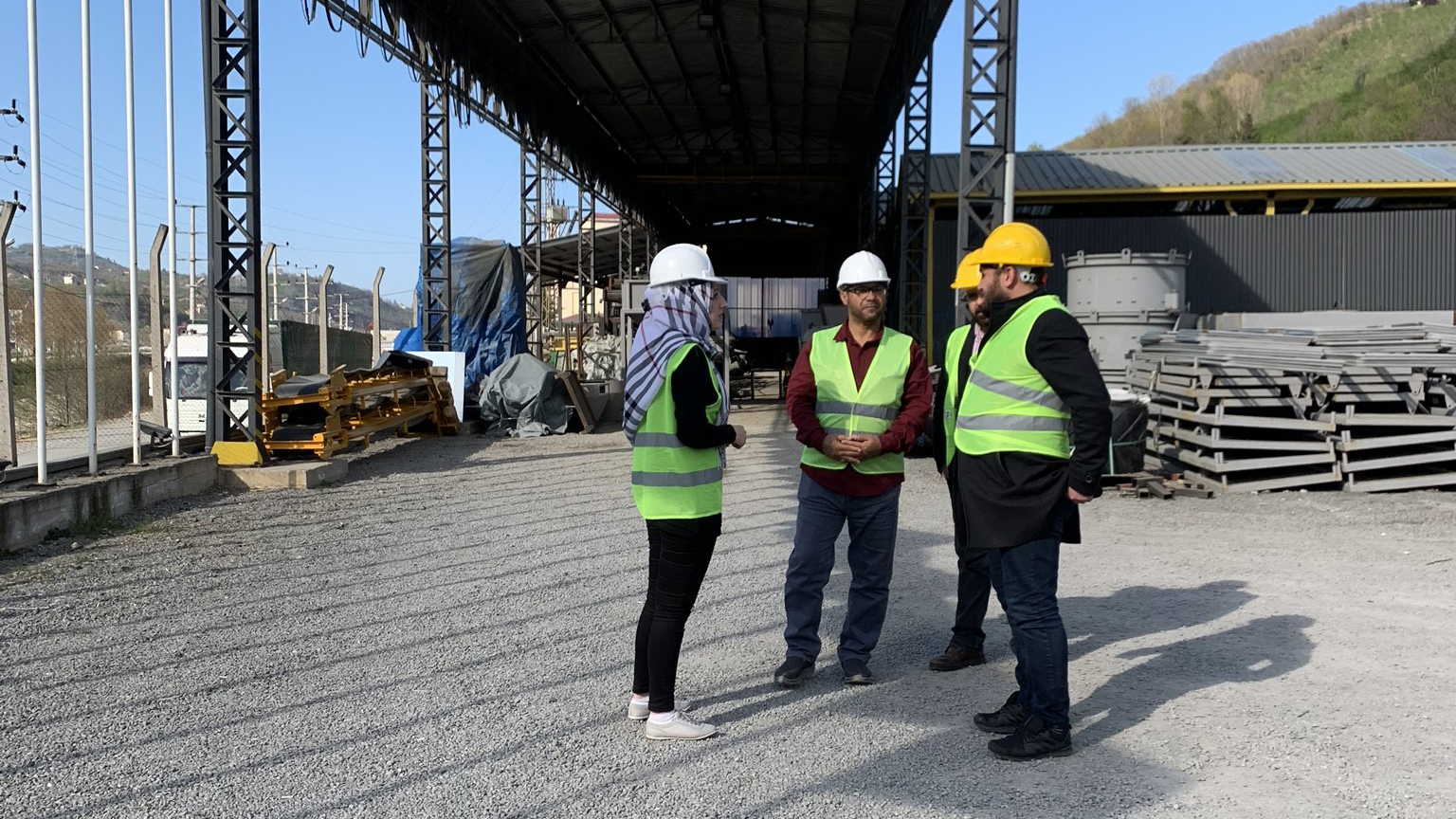 قیمت دستگاه تولید کف‌پوش بتنی و بلوک بتنی 2020