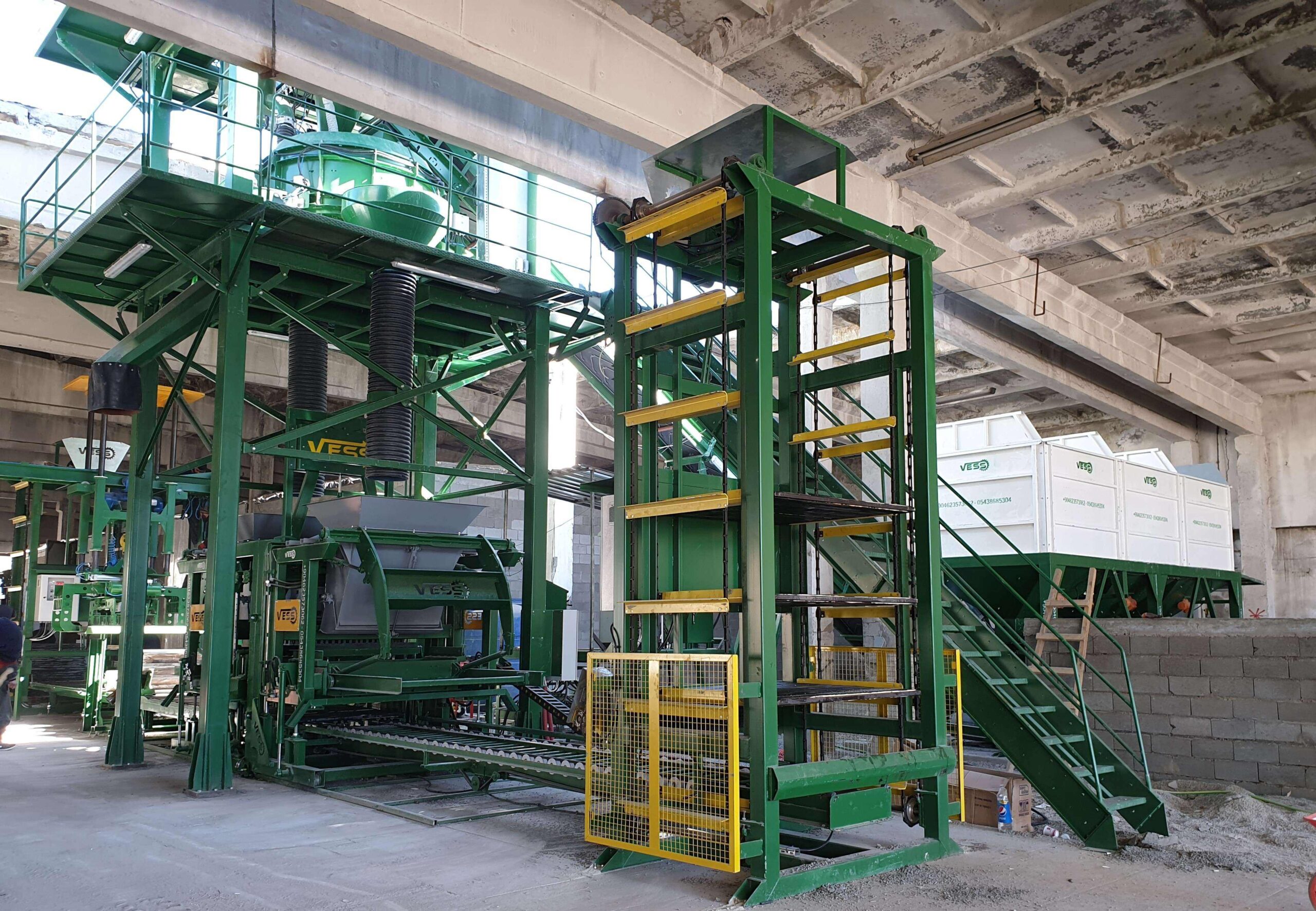 Concrete block plant
