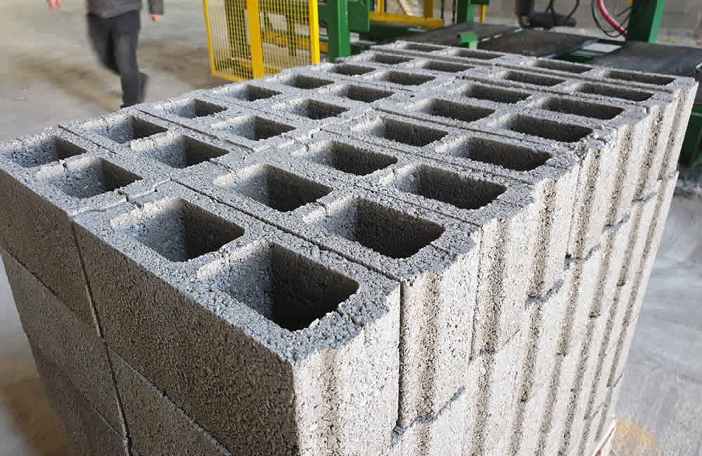 ویژگیها، تمیزکاری و کارکرد میکسر سیارهای صنعتی میکسر سیارهای Beyazli Group برای تولید بلوک بتنی