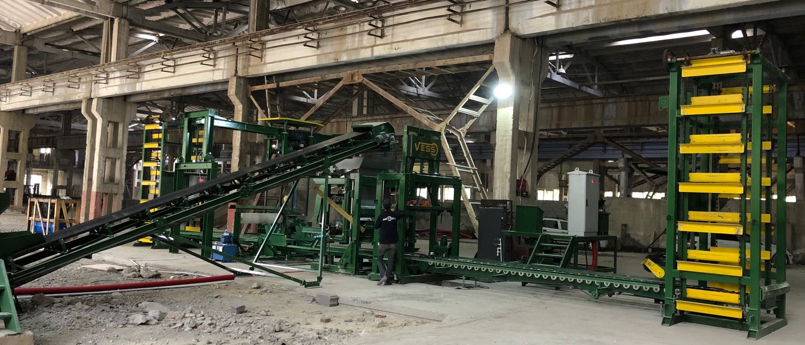 Avantgarde concrete block making machine