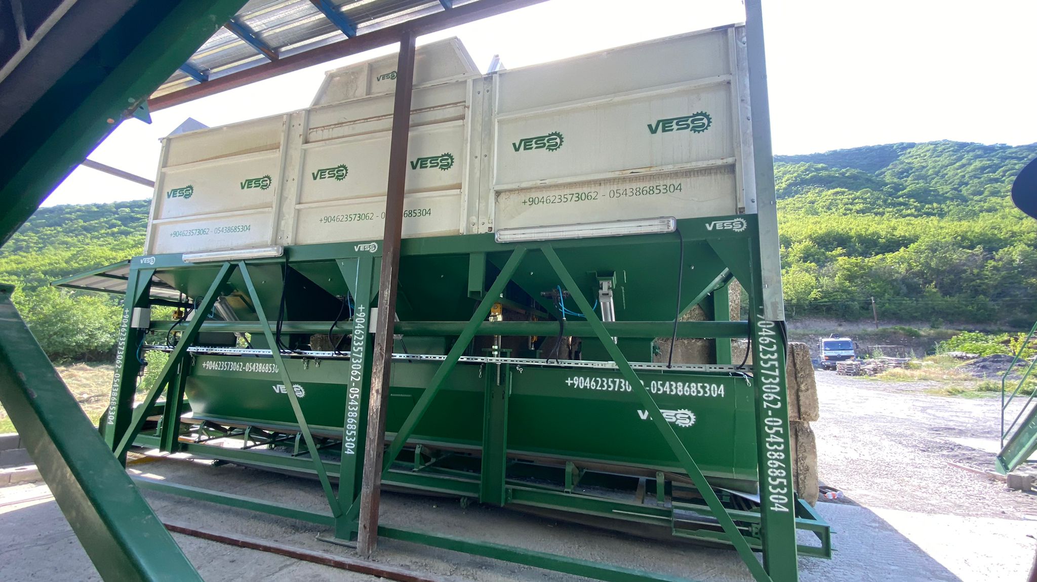 Máquina para fabricar bloques de concreto en Kutaisi