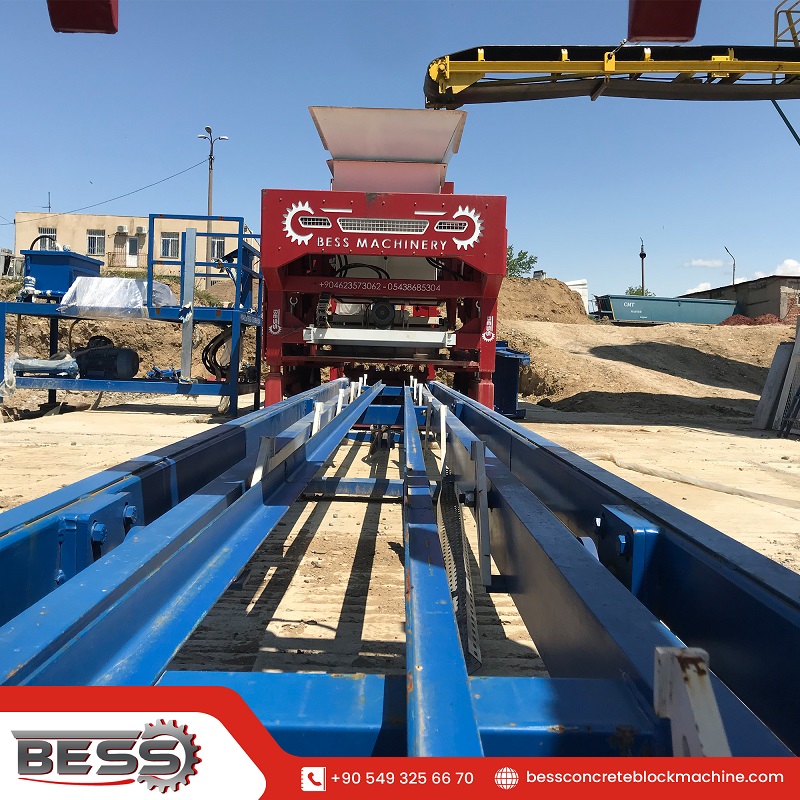 Planta dosificadora y máquina de bloques de concreto