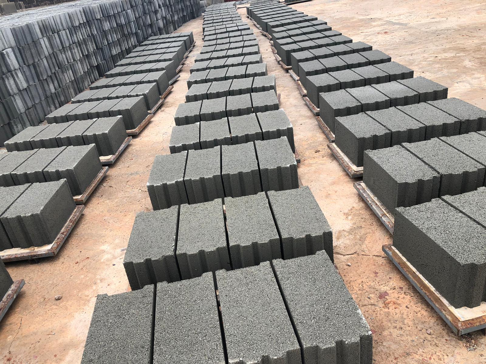 Precio de la máquina de bloques de concreto