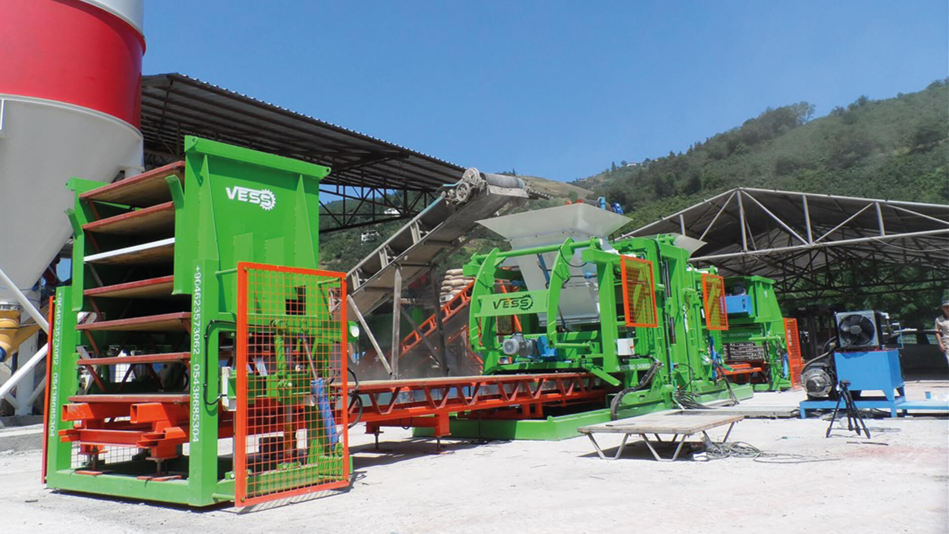 Máquina de bloques huecos