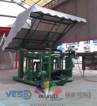 Pequeña máquina manual móvil para fabricar bloques sobre el suelo